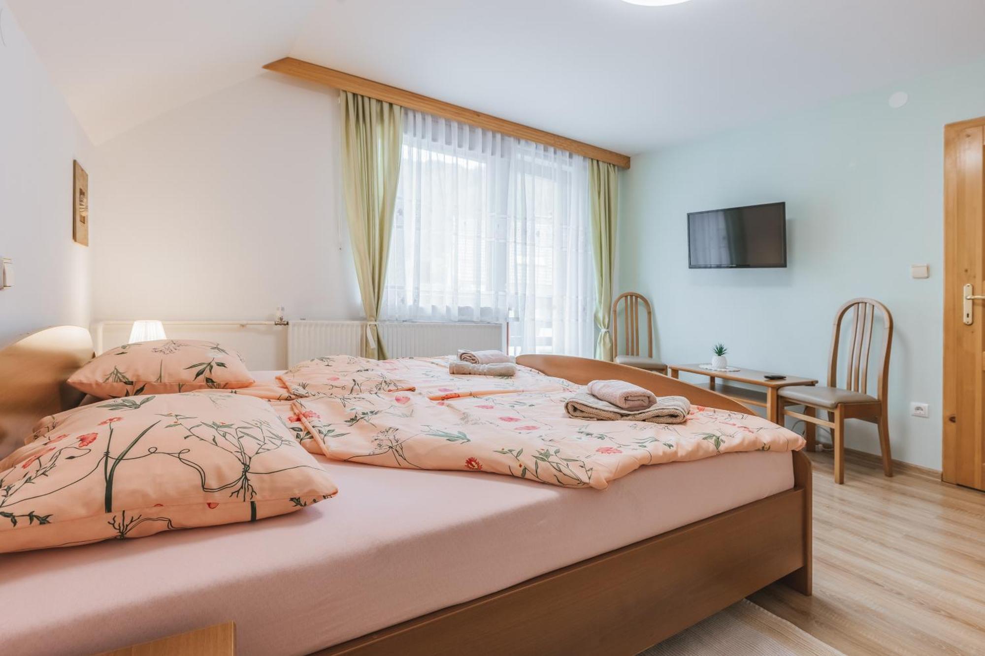Rooms Zupancic โบฮินิสกา เบลา ภายนอก รูปภาพ