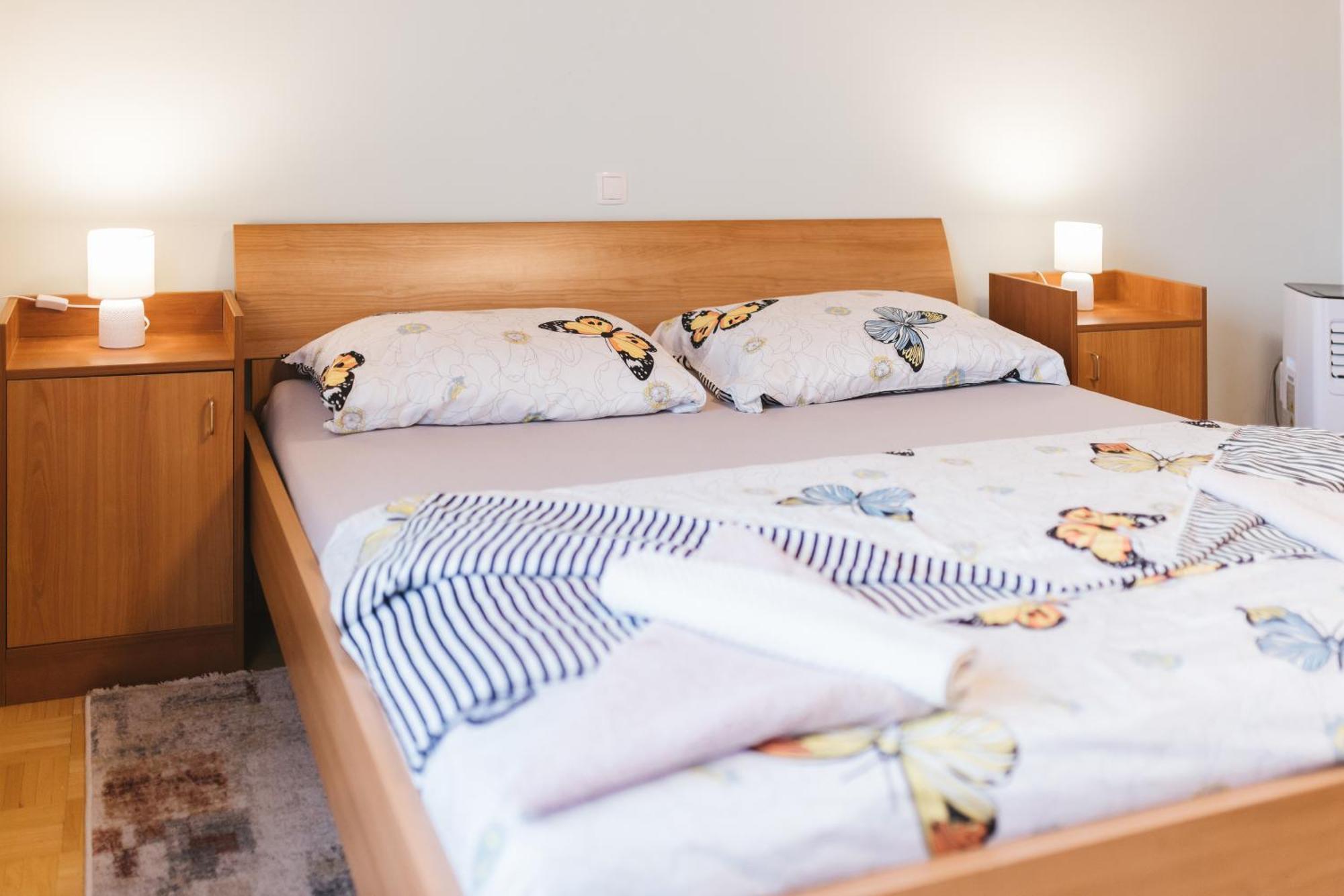 Rooms Zupancic โบฮินิสกา เบลา ภายนอก รูปภาพ
