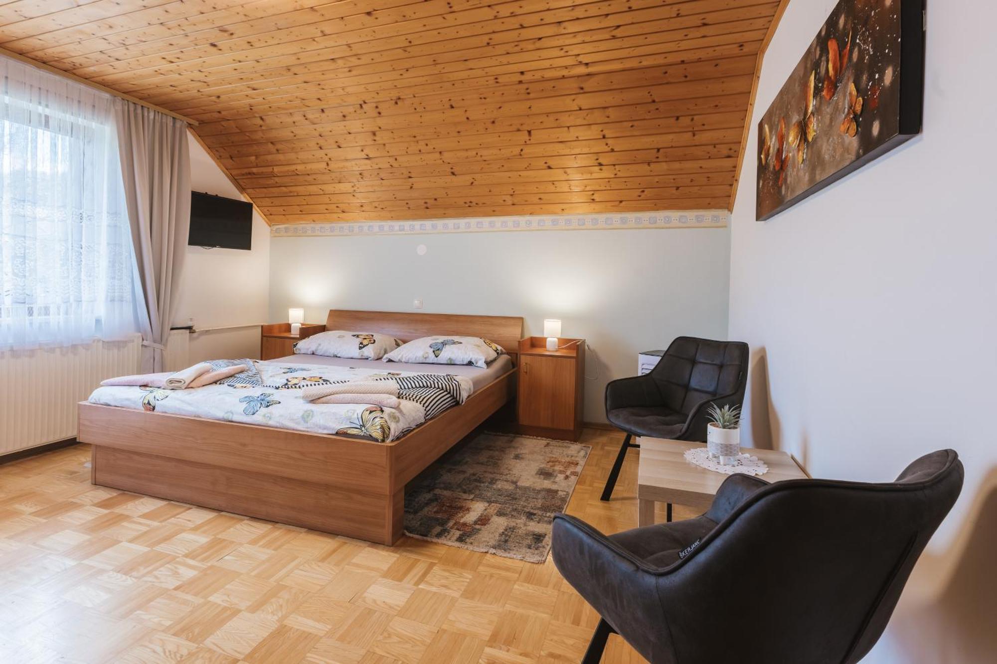 Rooms Zupancic โบฮินิสกา เบลา ภายนอก รูปภาพ